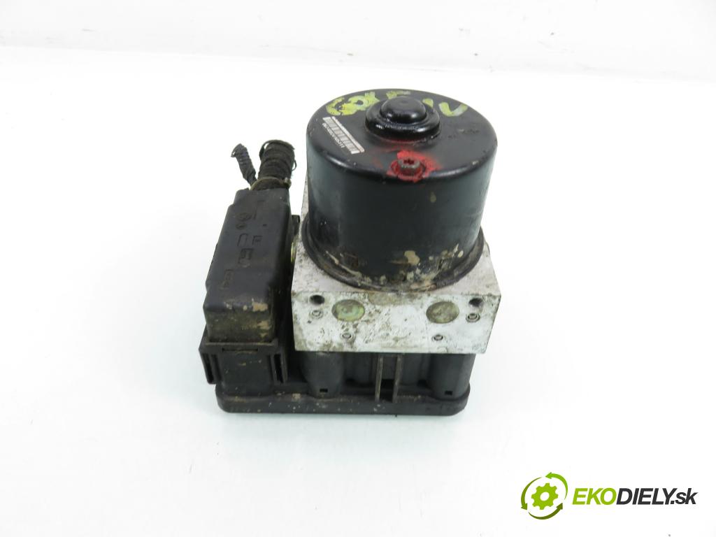 VW GOLF IV (1J1) HB 2001 66,00 1.9 TDI 90 - ALH 1896,00 Pumpa ABS 1C0907379E ; 10096003133 ; 1J0614517E (Pumpa ABS)