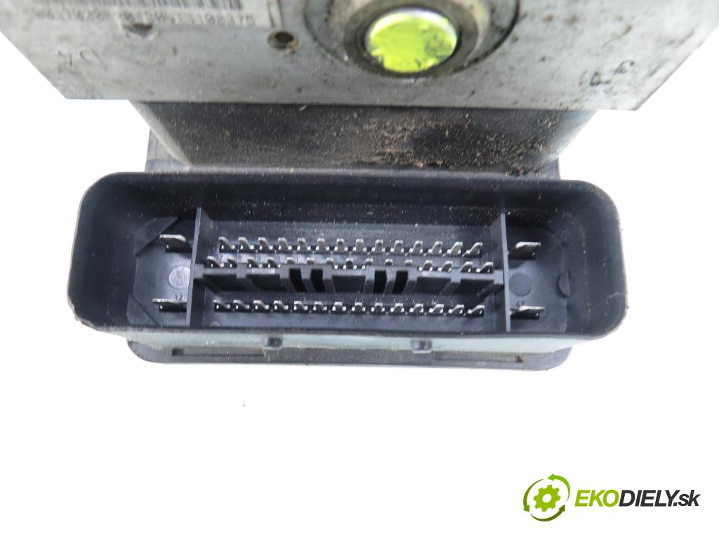 VW GOLF IV (1J1) HB 2001 66,00 1.9 TDI 90 - ALH 1896,00 pumpa ABS 1C0907379E ; 10096003133 ; 1J0614517E (Pumpa ABS)