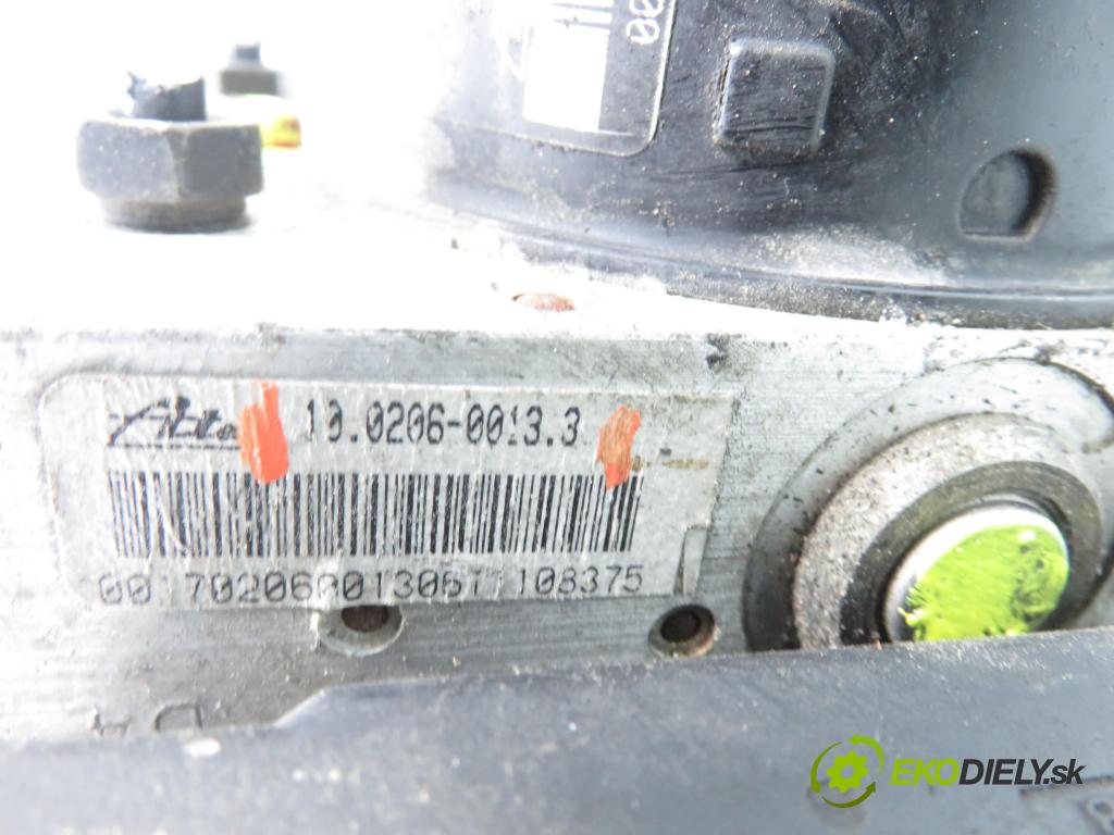 VW GOLF IV (1J1) HB 2001 66,00 1.9 TDI 90 - ALH 1896,00 pumpa ABS 1C0907379E ; 10096003133 ; 1J0614517E (Pumpa ABS)