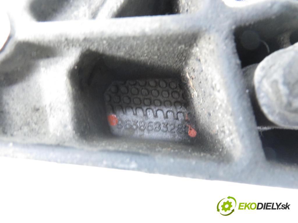 PEUGEOT 206 liftback (2A/C) HB 2003 55,00 1.4 75 - KFW 1360,00 uchycení alternátora 9649103280