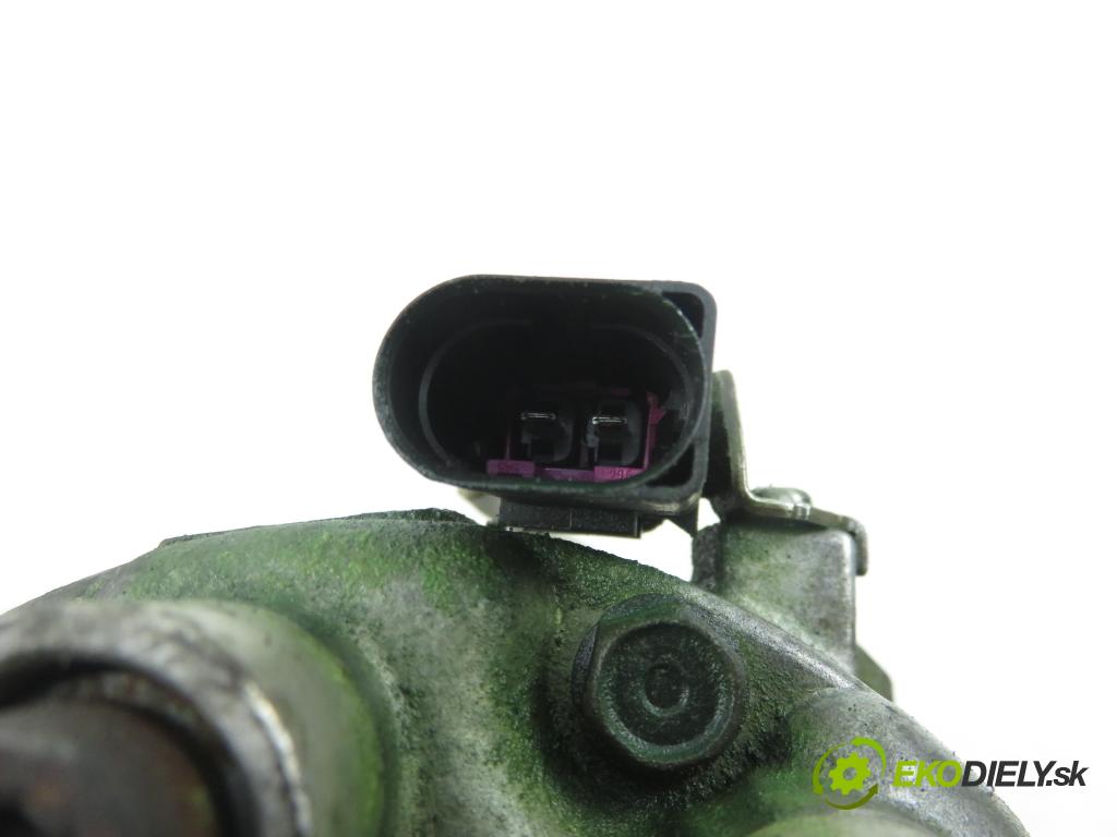 VW GOLF IV Variant (1J5) KOMBI 2002 74,00 1.9 TDI PD 101 - AXR 1896,00 KOMPRESOR: klimatizace 1J0820803K (Kompresor klimatizace)