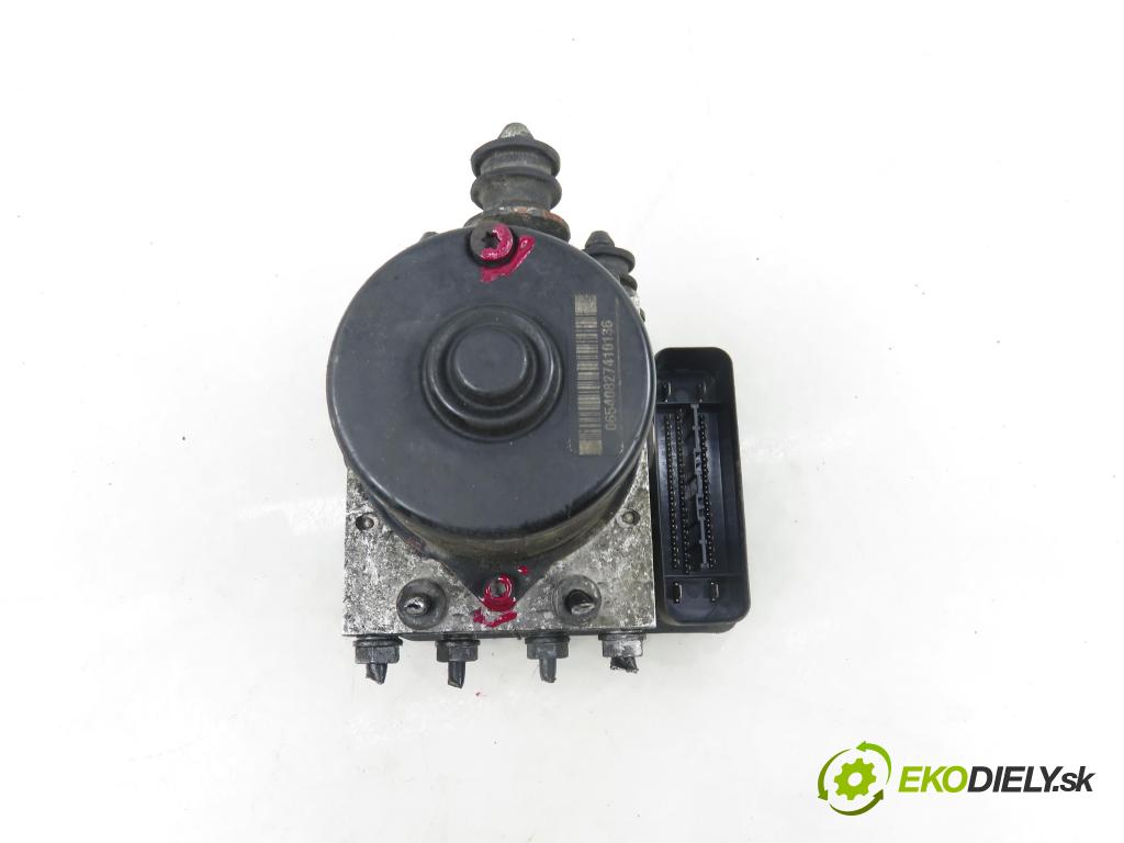 AUDI A3 (8P1) HB 2003 103,00 2.0 TDI PD 16V 140 1968,00 pumpa ABS 1K0907379D ; 10096003433 ; 1K0614517B (Pumpa ABS)