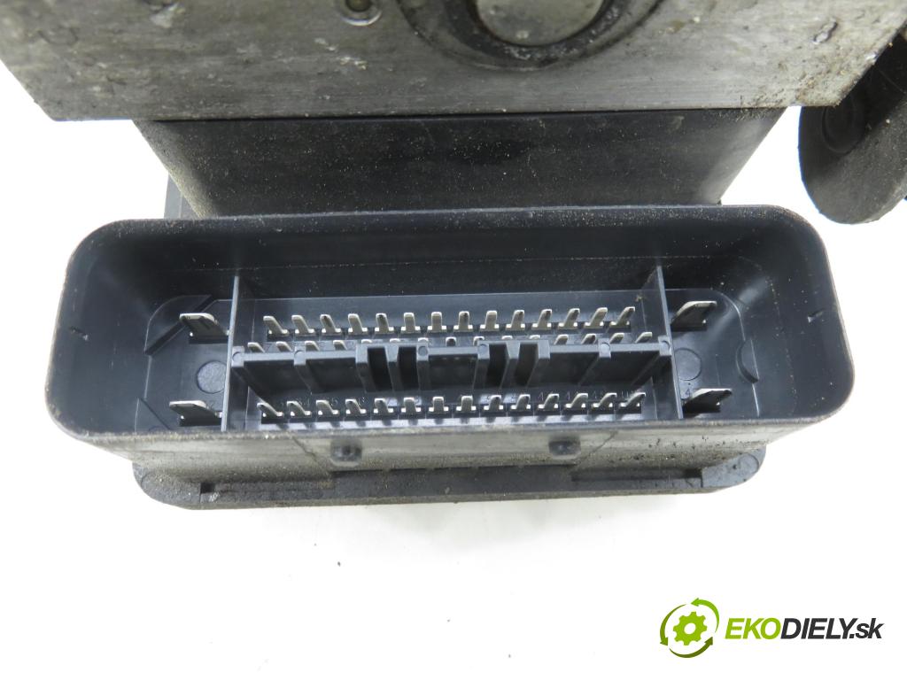 AUDI A3 (8P1) HB 2003 103,00 2.0 TDI PD 16V 140 1968,00 Pumpa ABS 1K0907379D ; 10096003433 ; 1K0614517B (Pumpa ABS)