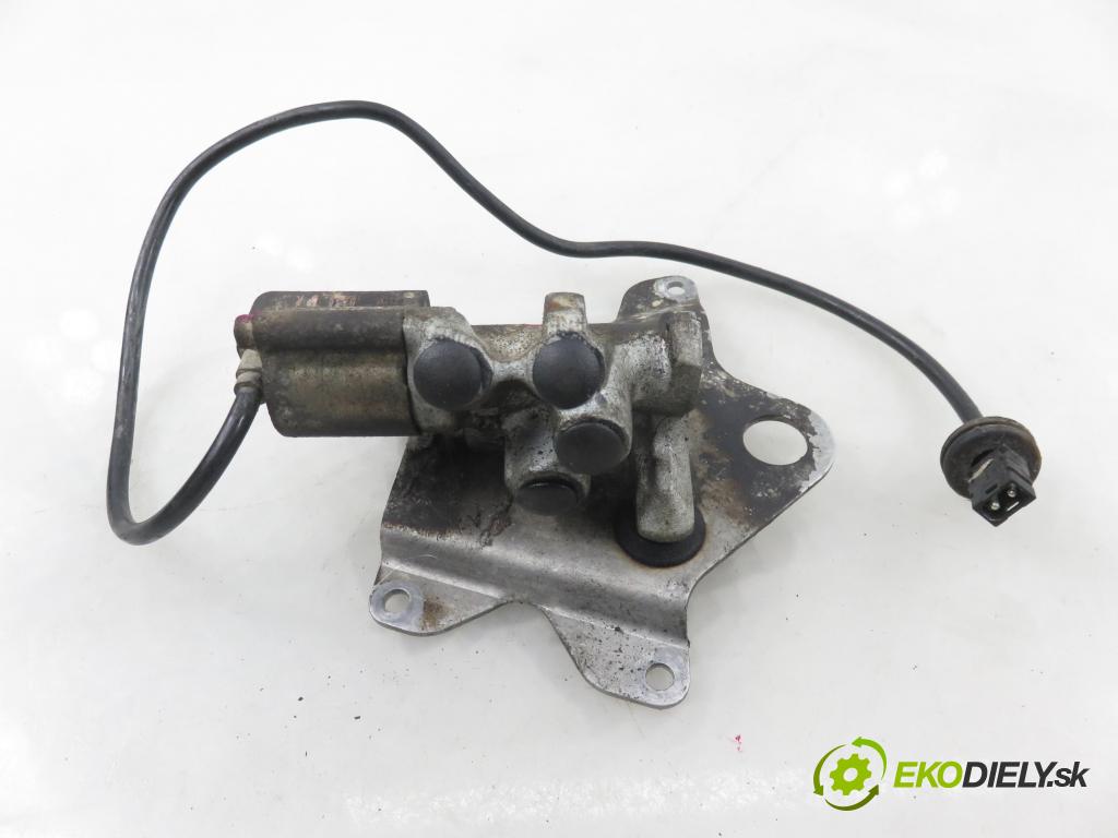 MERCEDES-BENZ Sedan (W124) SEDAN 1992 100,00 200 E (124.019) - M 111.940 1998,00 VENTIL: brzdy 1243505057