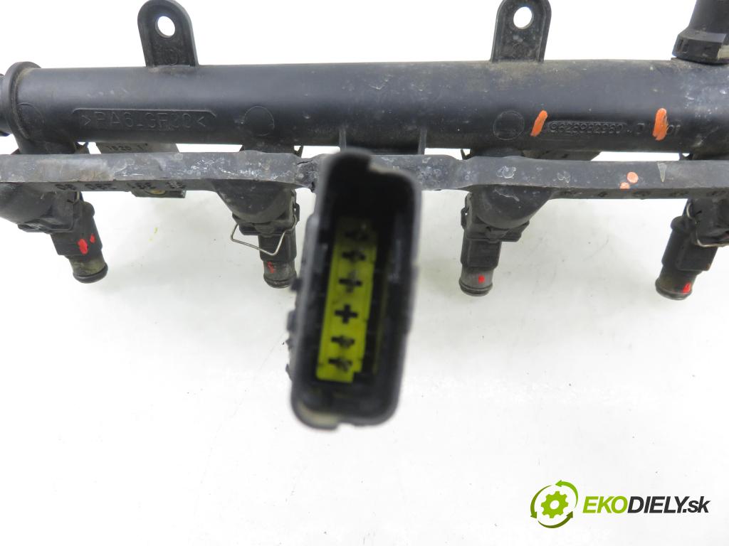 PEUGEOT 206 liftback (2A/C) HB 2003 55,00 1.4 75 - KFW 1360,00 lišta vstřikovací 9628982980D (Vstřikovací lišta)