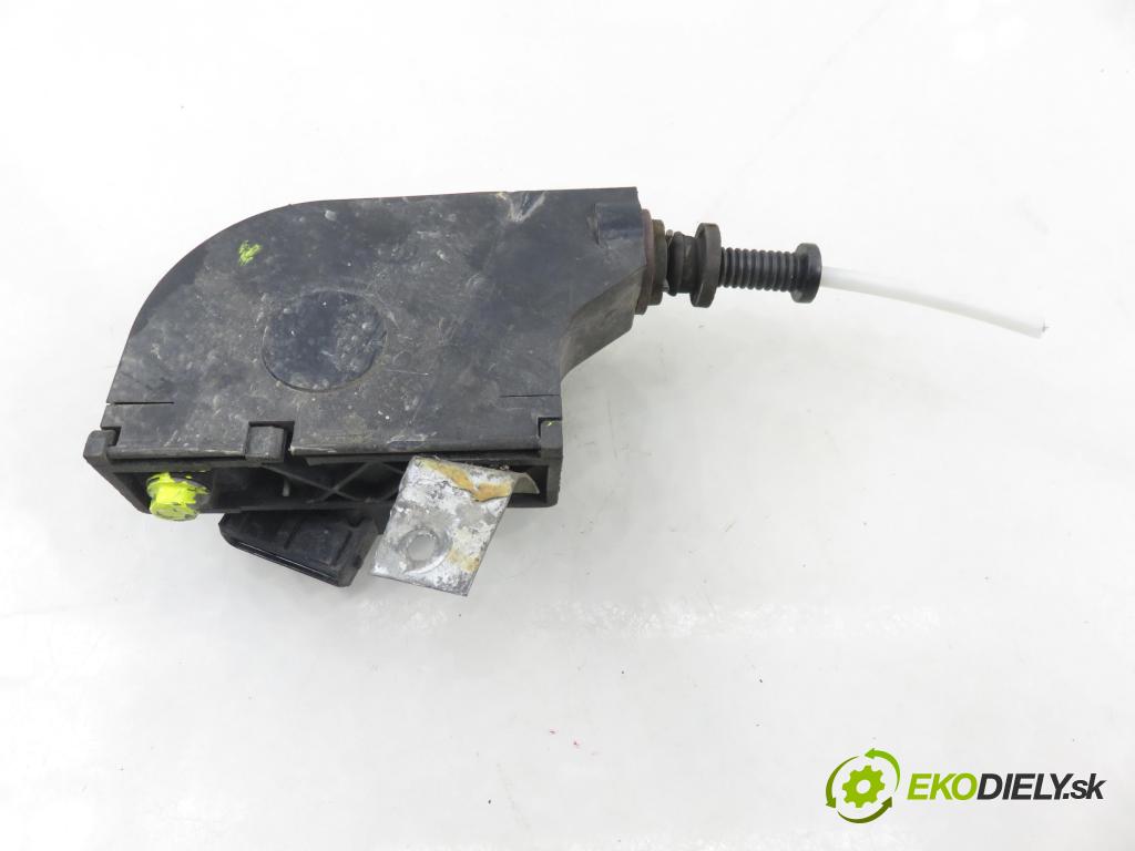 RENAULT SCENIC I (JA0/1_) MINIVAN 2002 0,00 1.6 - K4M 708 1598,00 Potenciometer plynu 7700431918 (Potenciometer plynového pedálu)