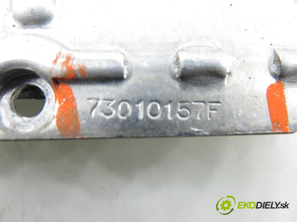 AUDI A4 (8E2, B6) SEDAN 2003 132,00 2.5 TDI V6 180 quattro - AKE 2496,00 Menič xenonová 73010157F