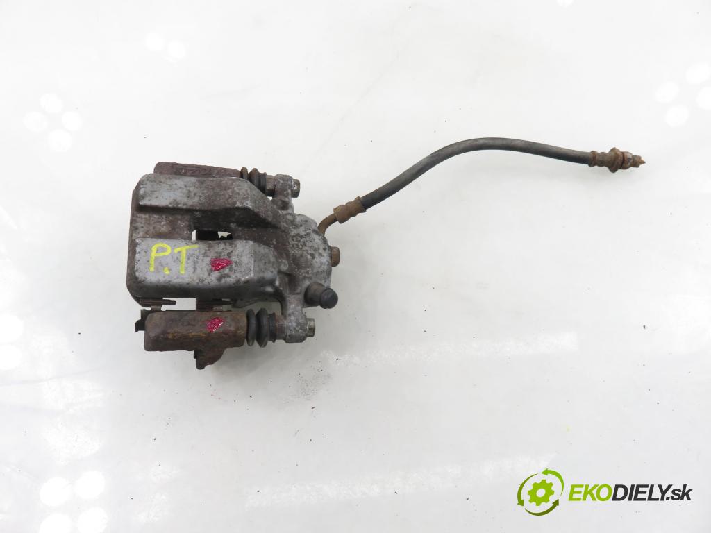 TOYOTA RAV 4 III (_A3_) SUV 2007 130,00 2.2 D 4WD 177 - 2AD-FHV 2231,00 Brzdič strmeň pravé zadné