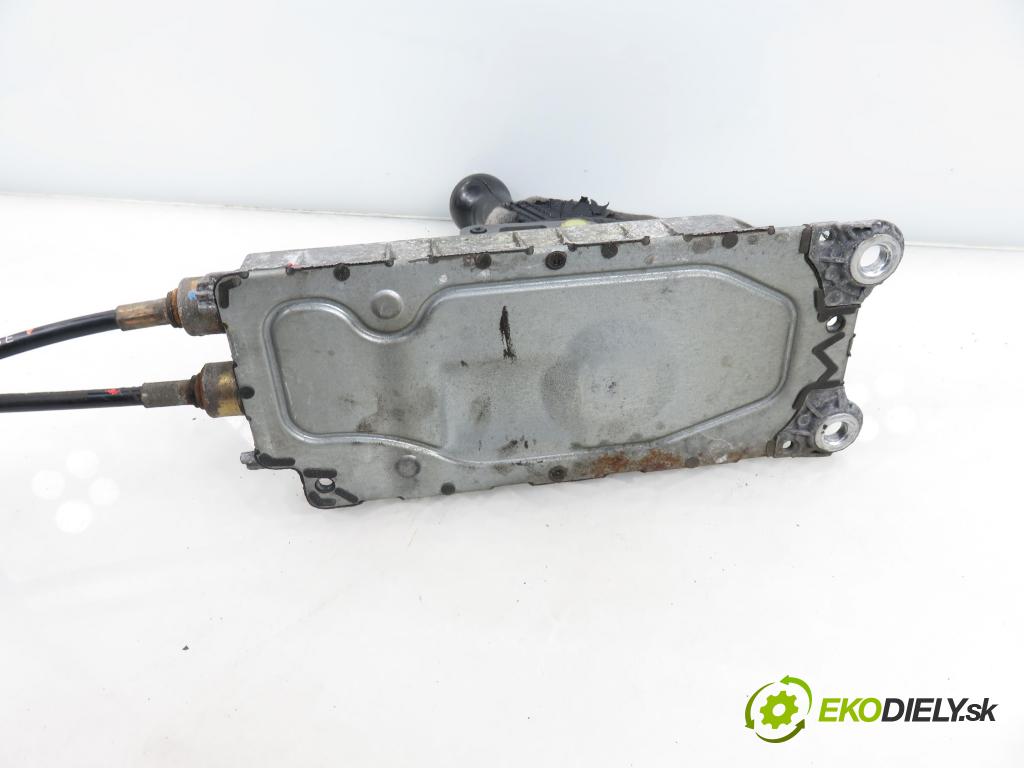 VW GOLF IV Variant (1J5) KOMBI 2002 74,00 1.9 TDI PD 101 - AXR 1896,00 ZVEDÁK: 1J0711266E