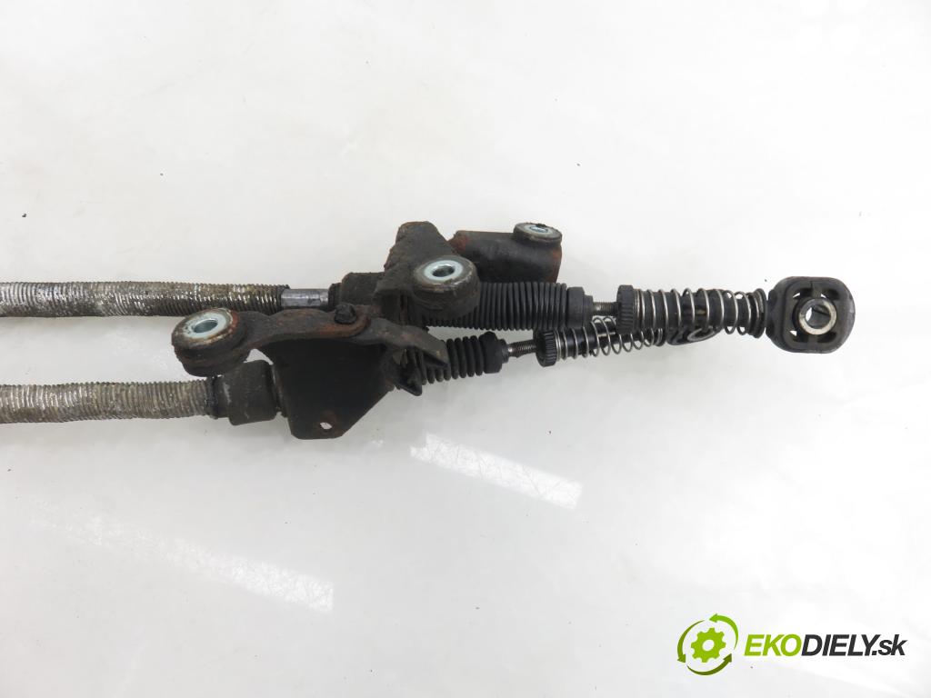 VW GOLF IV Variant (1J5) KOMBI 2002 74,00 1.9 TDI PD 101 - AXR 1896,00 ZVEDÁK: 1J0711266E