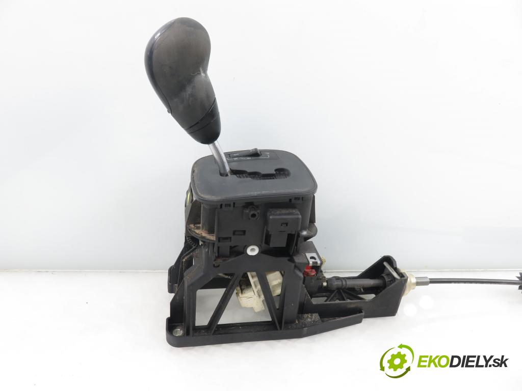 MERCEDES-BENZ VANEO (414) MINIVAN 2002 92,00 1.9 (414.700) - M 166.991 1898,00 ZVEDÁK: A1685400244