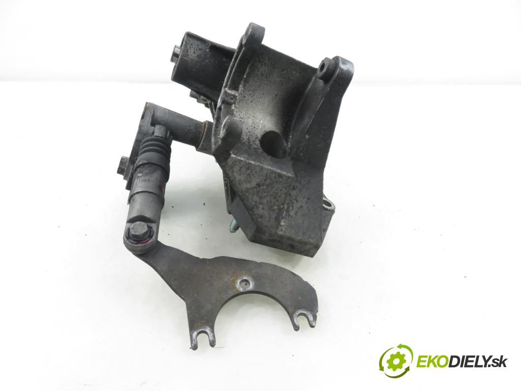 AUDI A4 Avant (8E5, B6) KOMBI 2003 96,00 1.9 TDI PD 130 - AVF 1896,00 Uchytenie alternátora 038903143AE