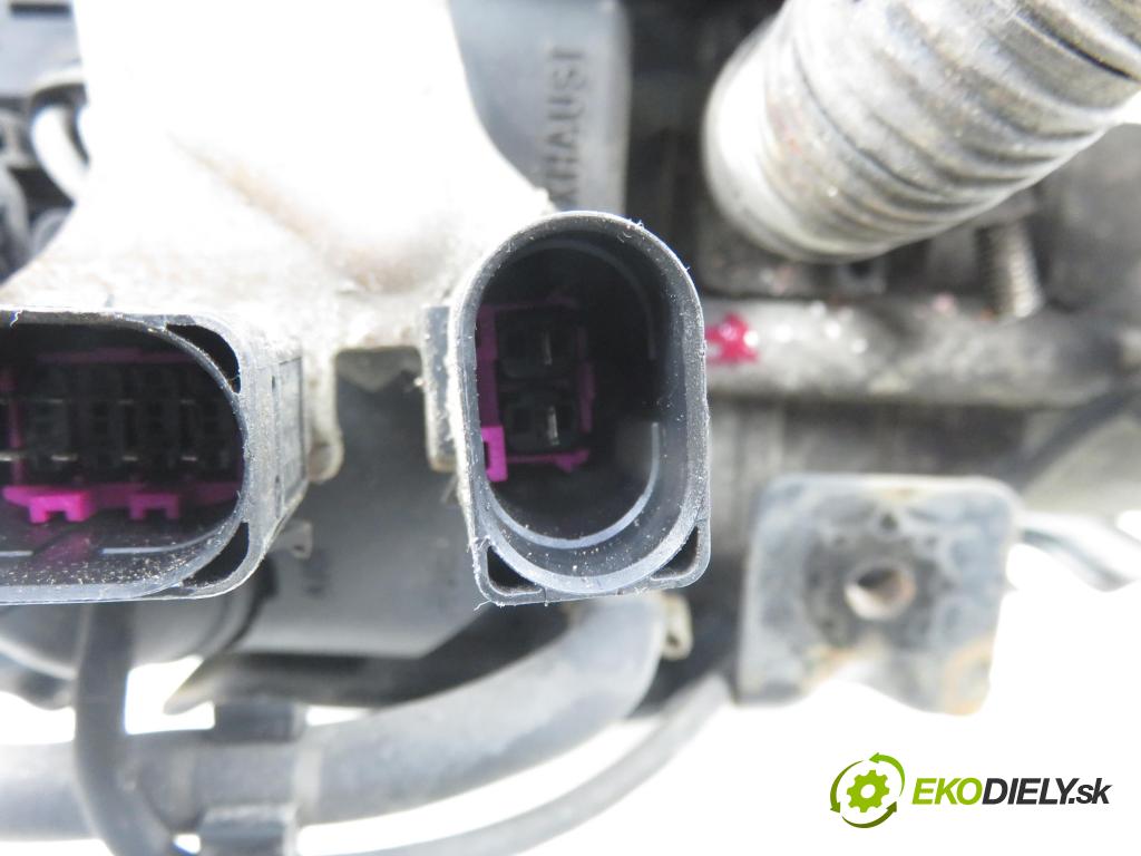 VW TOURAN (1T1, 1T2) MINIVAN 2004 74,00 1.9 TDI PD 100 - AVQ 1896,00 Webasto 1K0815065H ; 9004573H (Webasto (nezávislé topení))