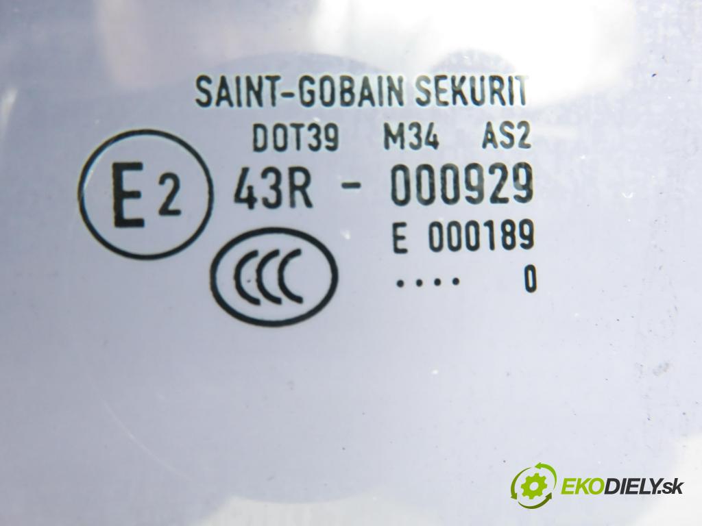 PORSCHE CAYENNE II (92A) SUV 2010 176,00 3.0 Diesel - M 05.9E 2967,00 okno LT