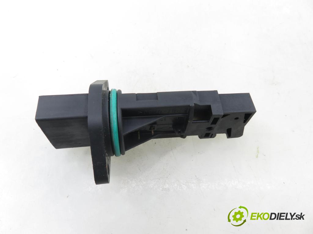 AUDI A3 (8P1) HB 2003 103,00 2.0 TDI PD 16V 140 1968,00 váha vzduchu vzduchu F00C2G2055