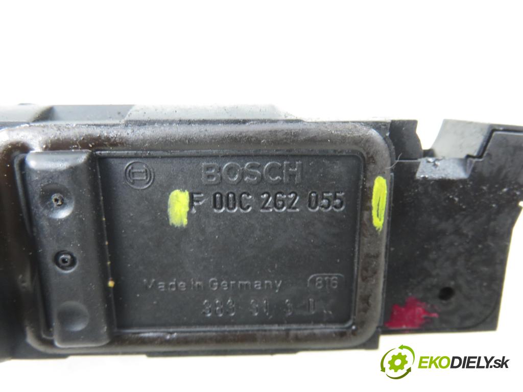 AUDI A3 (8P1) HB 2003 103,00 2.0 TDI PD 16V 140 1968,00 váha vzduchu vzduchu F00C2G2055