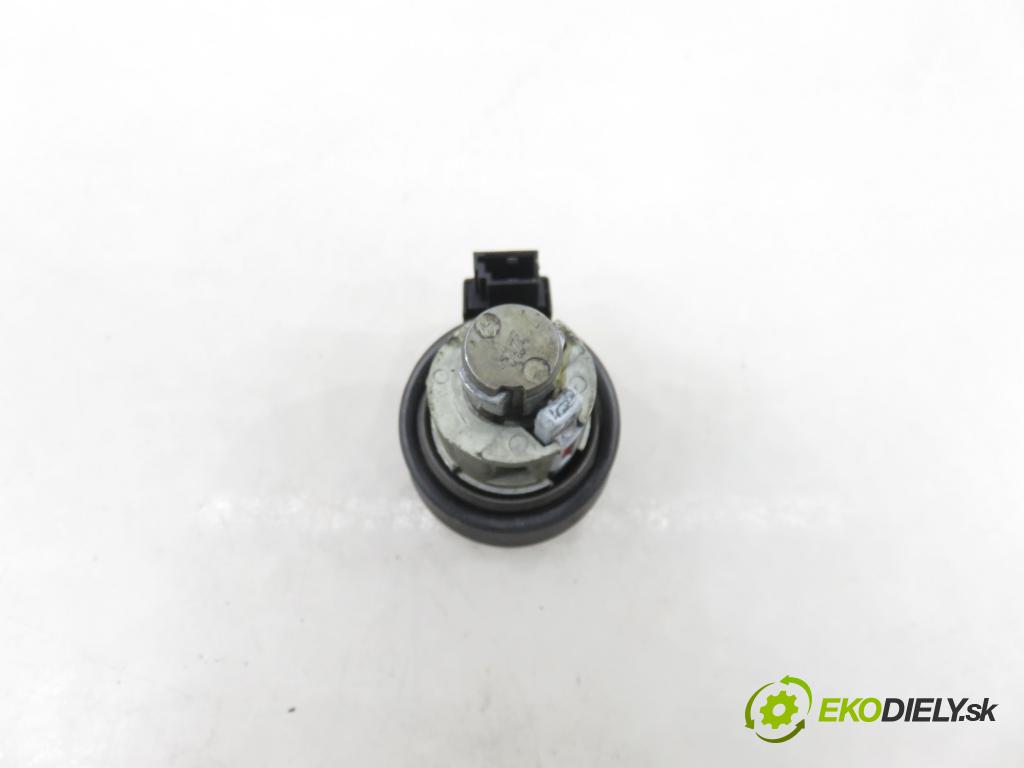 BMW 5 (E39) SEDAN 1997 110,00 520 i 150 - M52 B20 (206S3) 1991,00 zámok spínacej skrinky 8363099