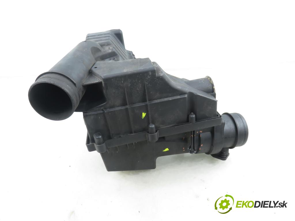 AUDI A3 (8P1) HB 2003 103,00 2.0 TDI PD 16V 140 1968,00 obal filtra vzduchu 1K0129607M ; 1K0129601AA ; 1K0129620D (Kryt vzduchového filtru)