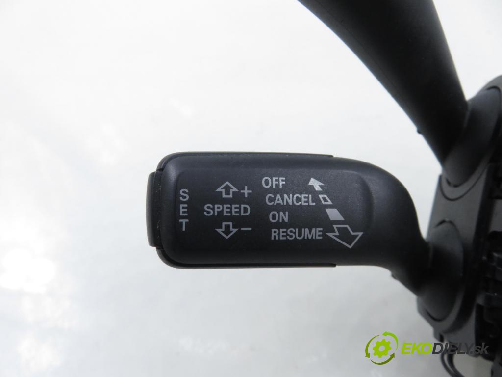 AUDI A4 Avant (8K5, B8) KOMBI 2008 100,00 2.0 TDI - CAGB 1968,00 páčka/prepínač 8K0953502BK ; 8K0953568F