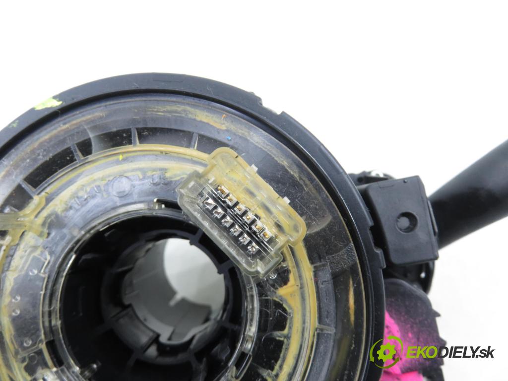 AUDI A4 Avant (8K5, B8) KOMBI 2008 100,00 2.0 TDI - CAGB 1968,00 páčka/prepínač 8K0953502BK ; 8K0953568F