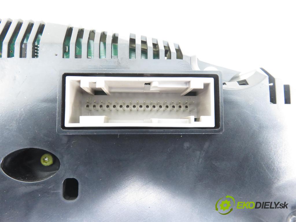 AUDI A4 Avant (8K5, B8) KOMBI 2008 100,00 2.0 TDI - CAGB 1968,00 Prístrojovka elektrický 8K0920930C