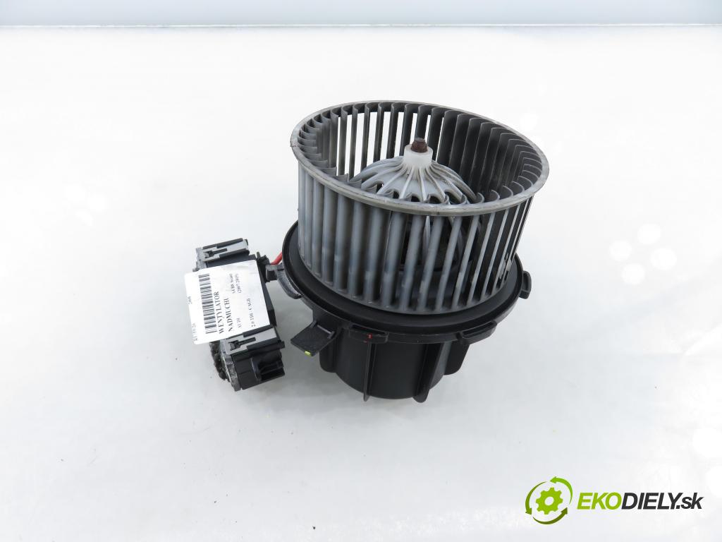 AUDI A4 Avant (8K5, B8) KOMBI 2008 100,00 2.0 TDI - CAGB 1968,00 ventilátor větráku 8K1820021 ; 8K0820521