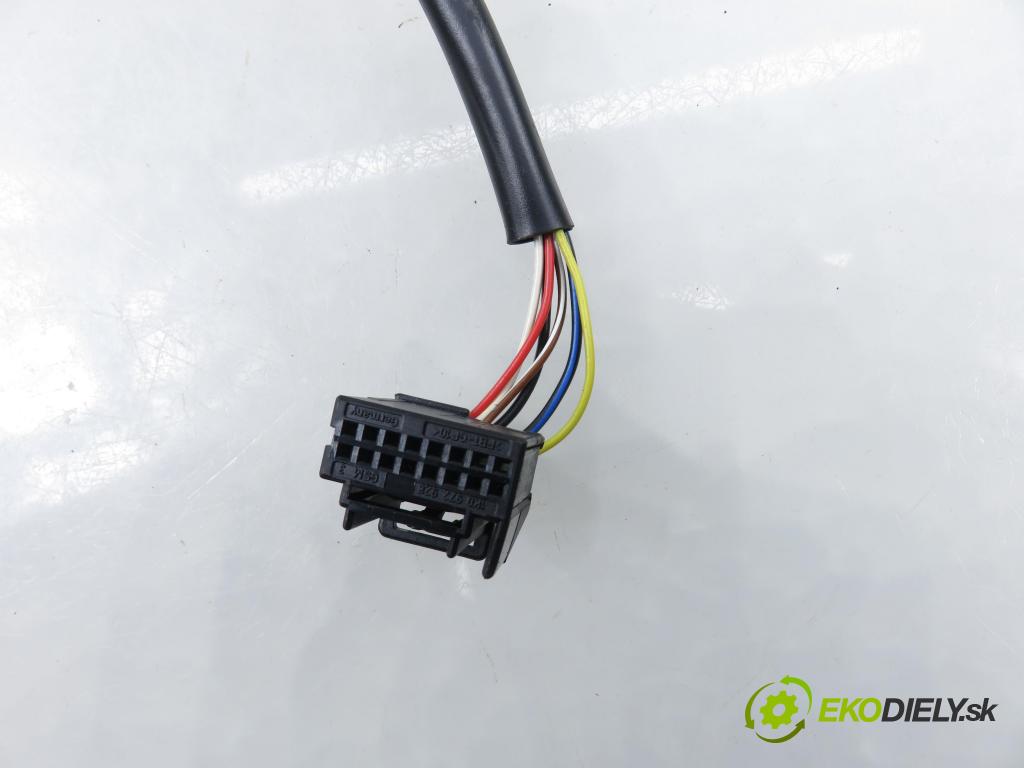 AUDI A4 Avant (8K5, B8) KOMBI 2008 100,00 2.0 TDI - CAGB 1968,00 Spätné zrkadlo LE