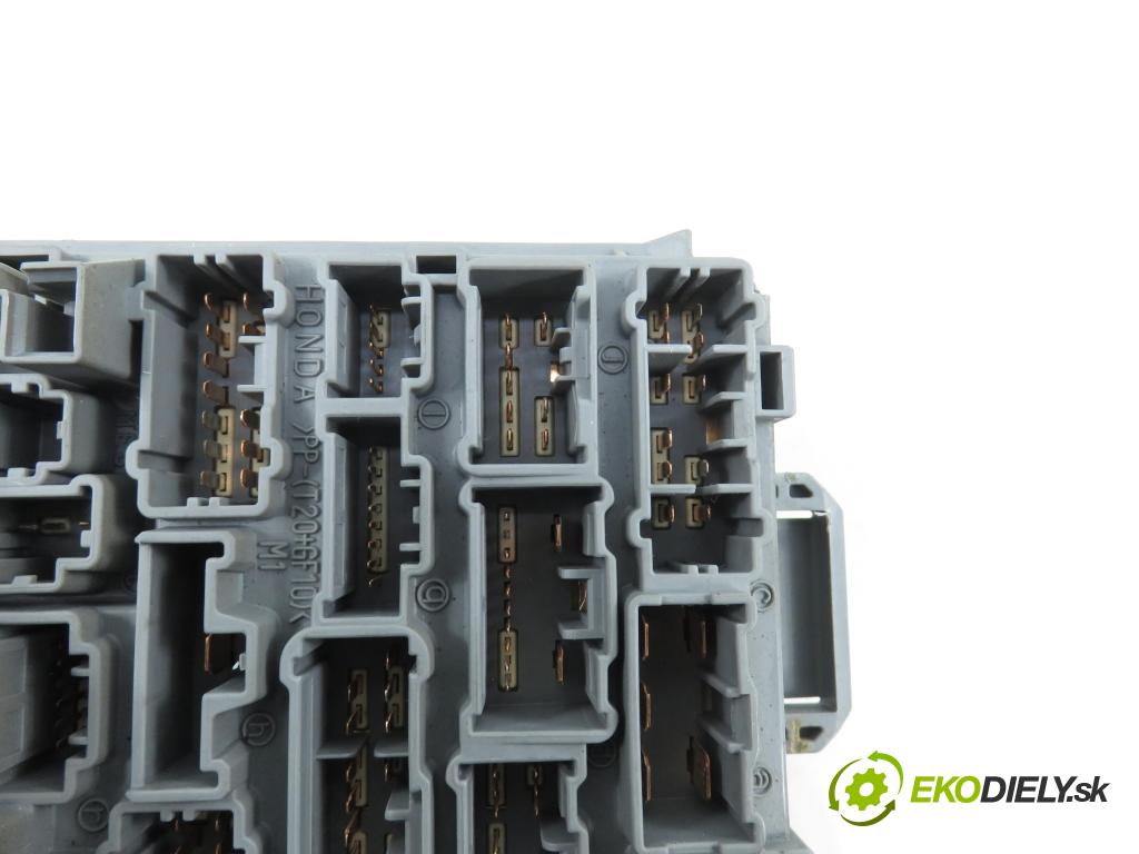 HONDA CIVIC VII Hatchback (EU, EP, EV) HB 2001 66,00 1.4 iS (EP1) 90 - D14Z6 1396,00 MODUL BSI 3820AS6AG101