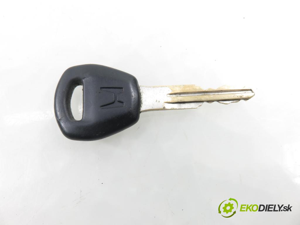 HONDA CIVIC VII Hatchback (EU, EP, EV) HB 2001 66,00 1.4 iS (EP1) 90 - D14Z6 1396,00 spinačka / zámky 39730S5A