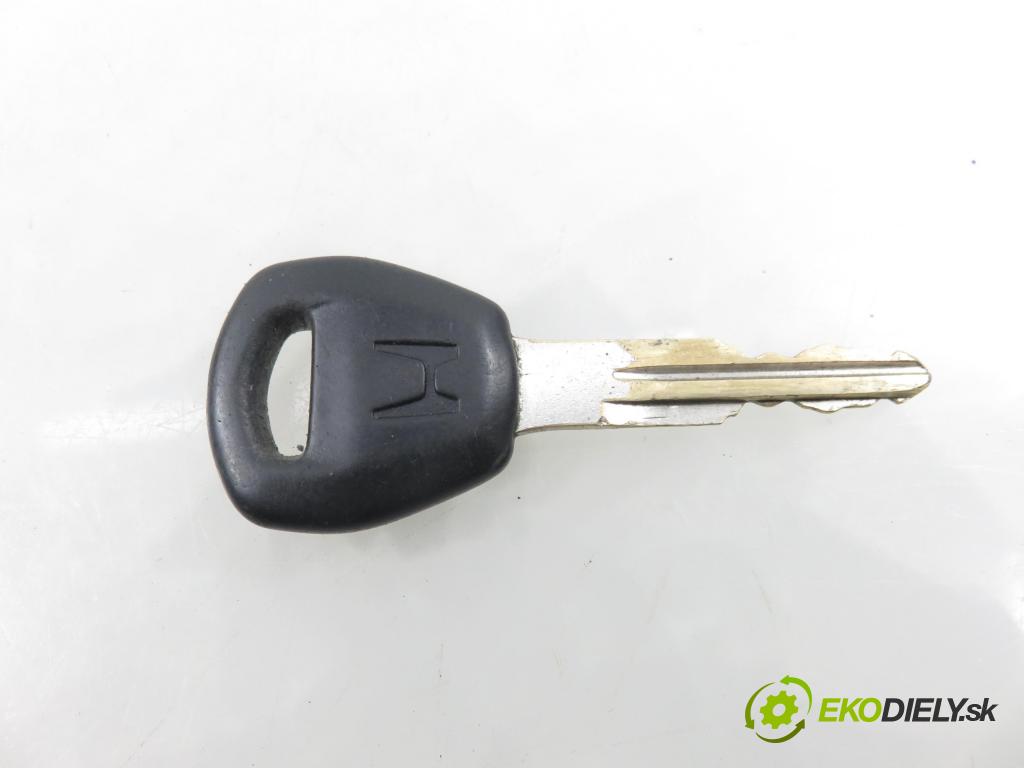 HONDA CIVIC VII Hatchback (EU, EP, EV) HB 2001 66,00 1.4 iS (EP1) 90 - D14Z6 1396,00 spinačka / zámky 39730S5A