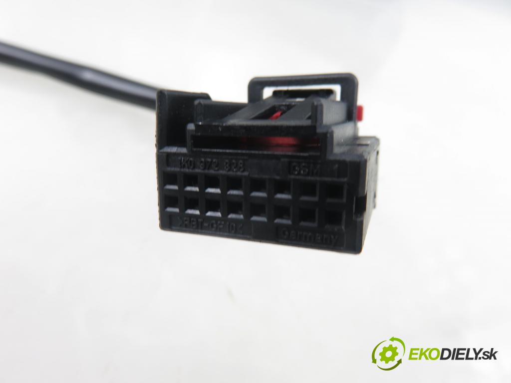 AUDI A4 Avant (8K5, B8) KOMBI 2008 100,00 2.0 TDI - CAGB 1968,00 zpětné zrcátko