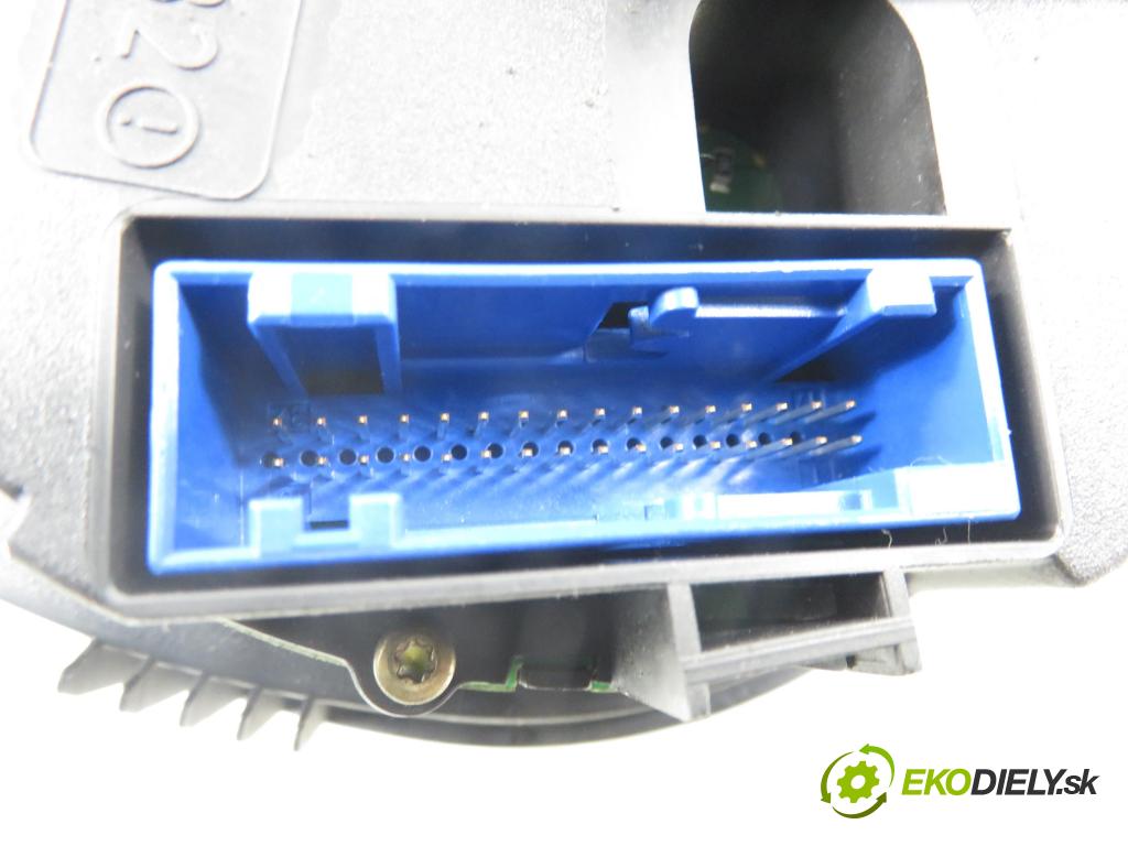 VW GOLF IV (1J1) HB 2003 74,00 1.9 TDI PD 101 - AXR 1896,00 Prístrojovka elektrický 1J5920826C