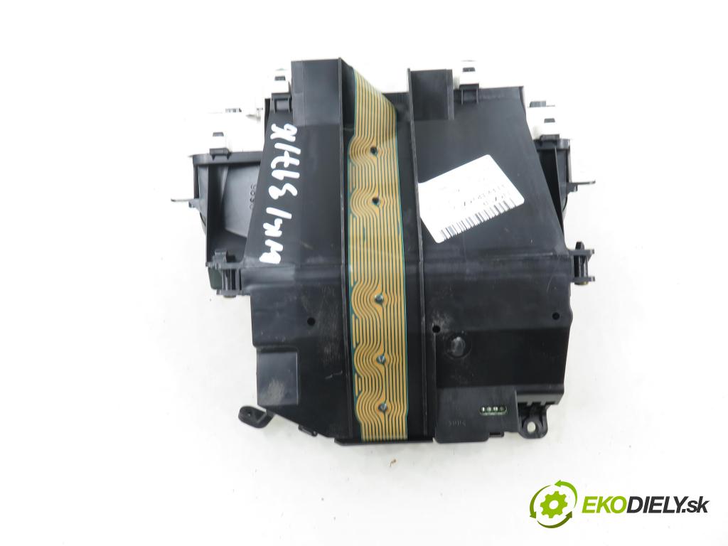 TOYOTA YARIS (_P1_) HB 1999 50,00 1.0 VVT- i 68 - 1SZ-FE 998,00 prístrojovka elektrický 8380052120 ; 4573000146