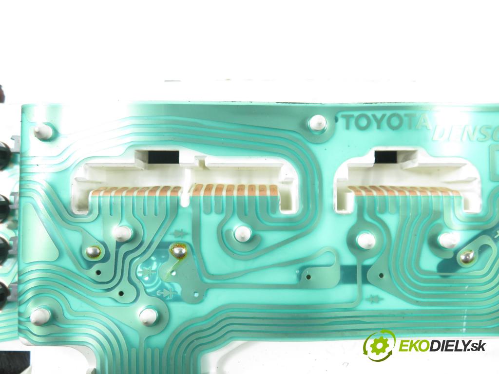 TOYOTA YARIS (_P1_) HB 1999 50,00 1.0 VVT- i 68 - 1SZ-FE 998,00 prístrojovka elektrický 8380052120 ; 4573000146