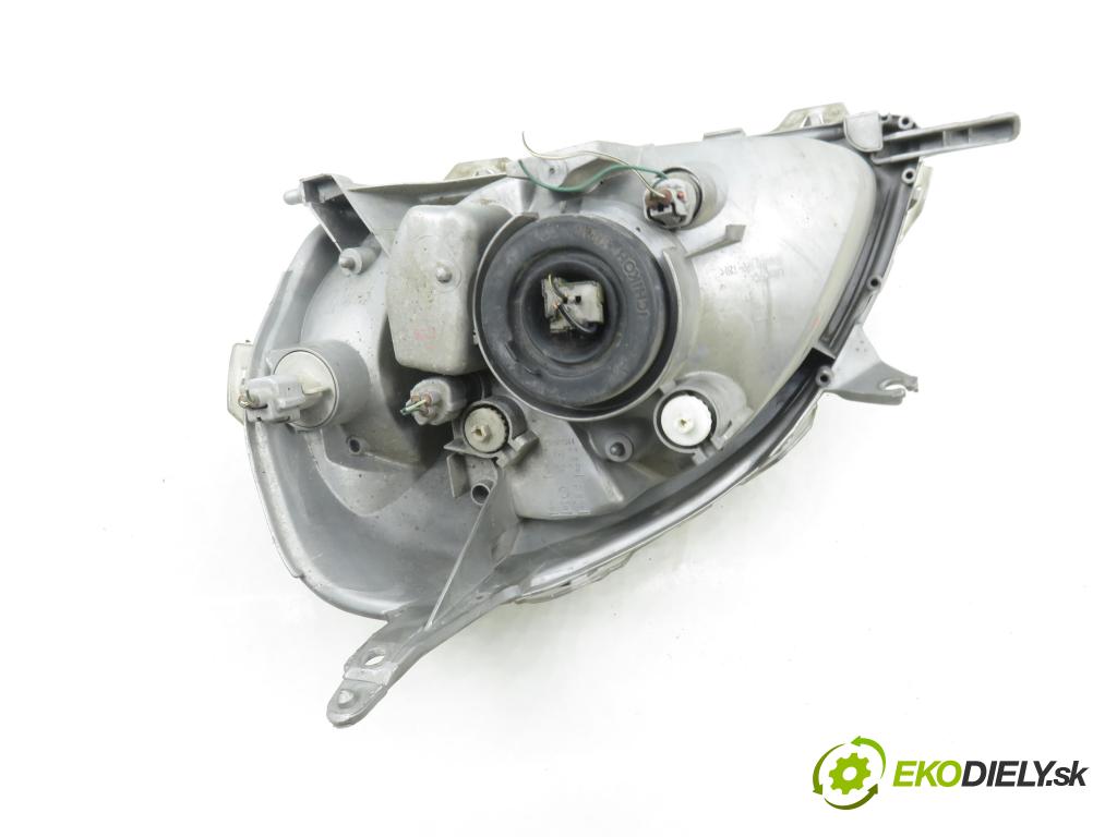 TOYOTA YARIS (_P1_) HB 2001 50,00 1.0 VVT- i 68 - 1SZ-FE 998,00 Svetlo PP