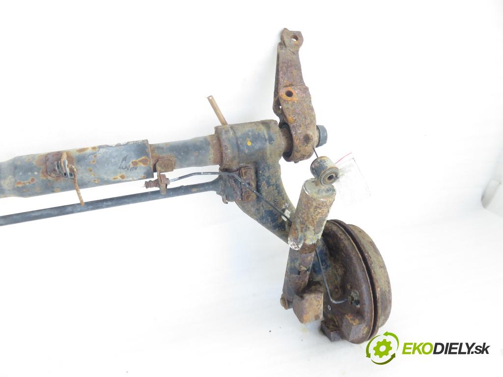 RENAULT KANGOO (KC0/1_) KOMBIVAN 1999 40,00 D 55 1.9 (KC0D) - F8Q 662 1870,00 výztuha zadní část