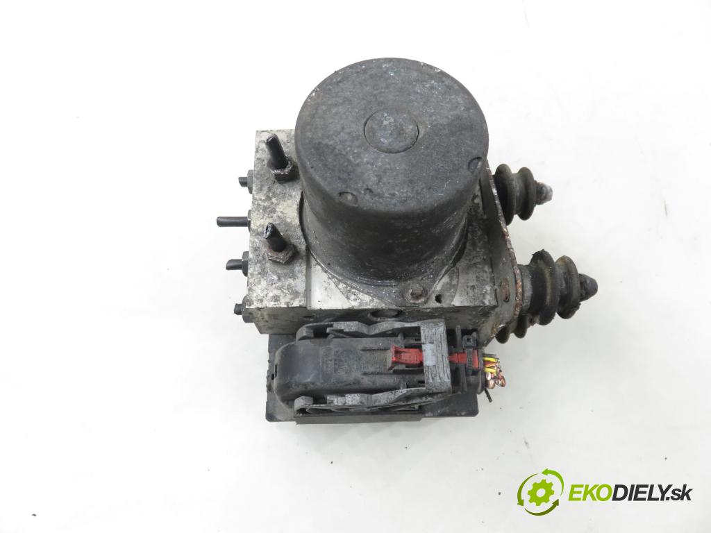 AUDI A4 Avant (8K5, B8) KOMBI 2008 100,00 2.0 TDI - CAGB 1968,00 Pumpa ABS 8K0907379AE ; 8K0614517CD ; 9041K0066 (Pumpa ABS)