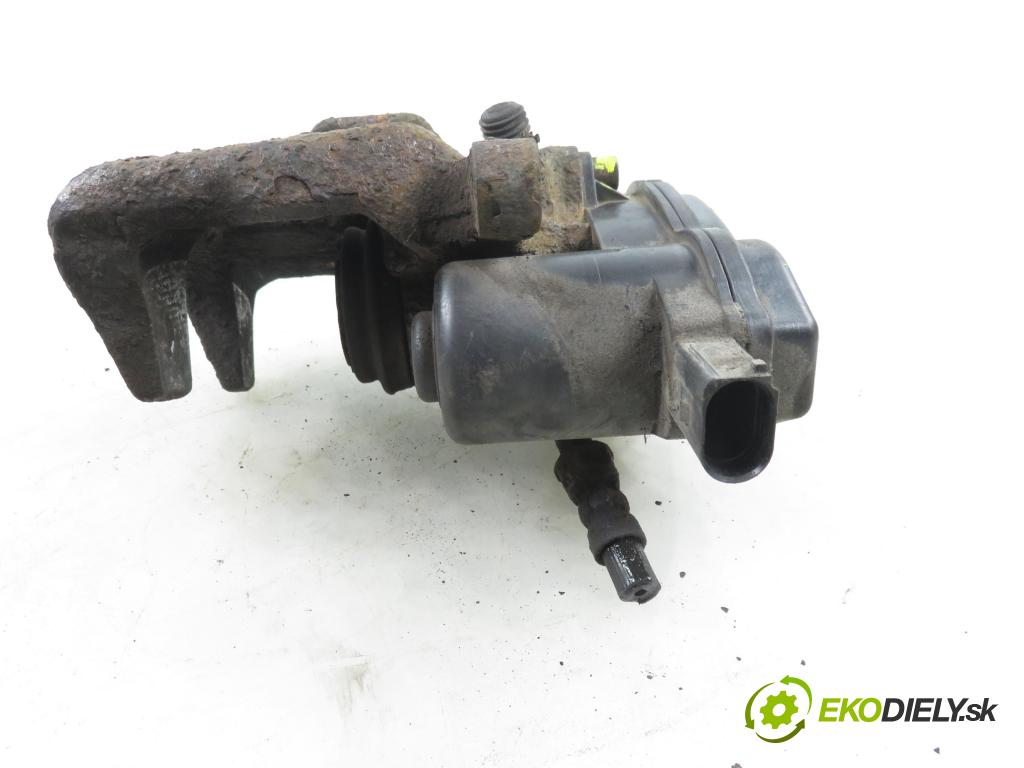 AUDI A4 Avant (8K5, B8) KOMBI 2008 100,00 2.0 TDI - CAGB 1968,00 brzdič třmen LT 32335478