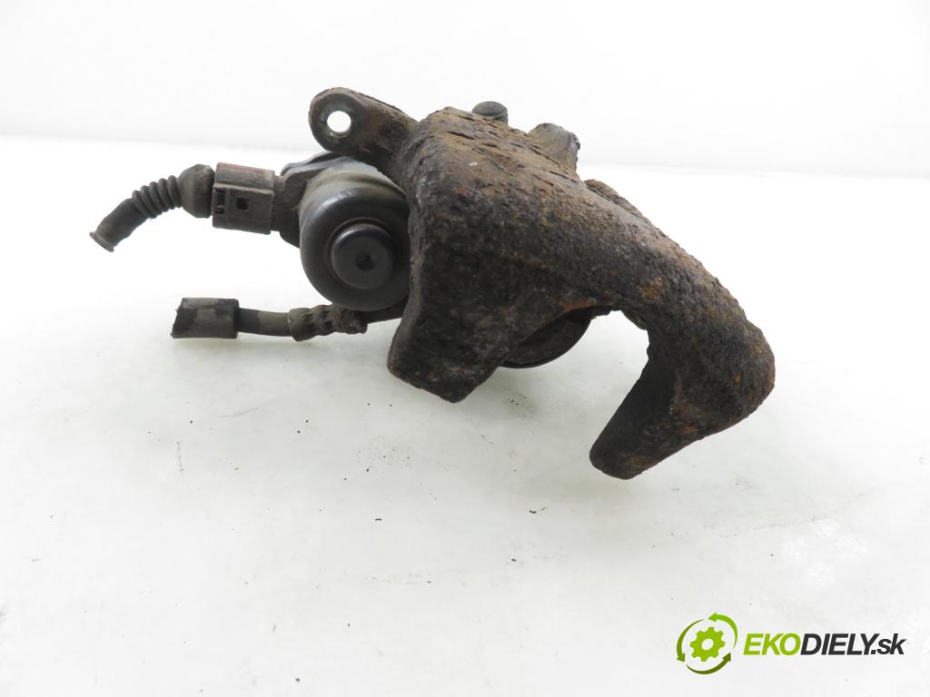 AUDI A4 Avant (8K5, B8) KOMBI 2008 100,00 2.0 TDI - CAGB 1968,00 brzdič třmen PT 32335478