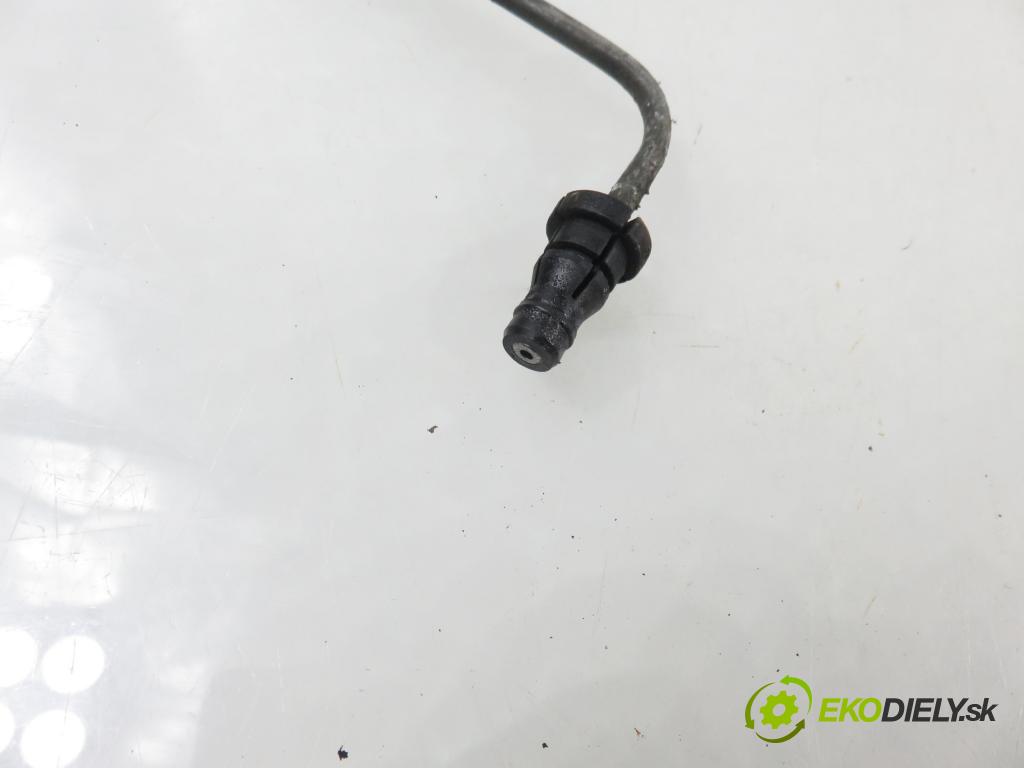 AUDI A4 Avant (8K5, B8) KOMBI 2008 100,00 2.0 TDI - CAGB 1968,00 trubka vypínacího ložiska 8K0721477B