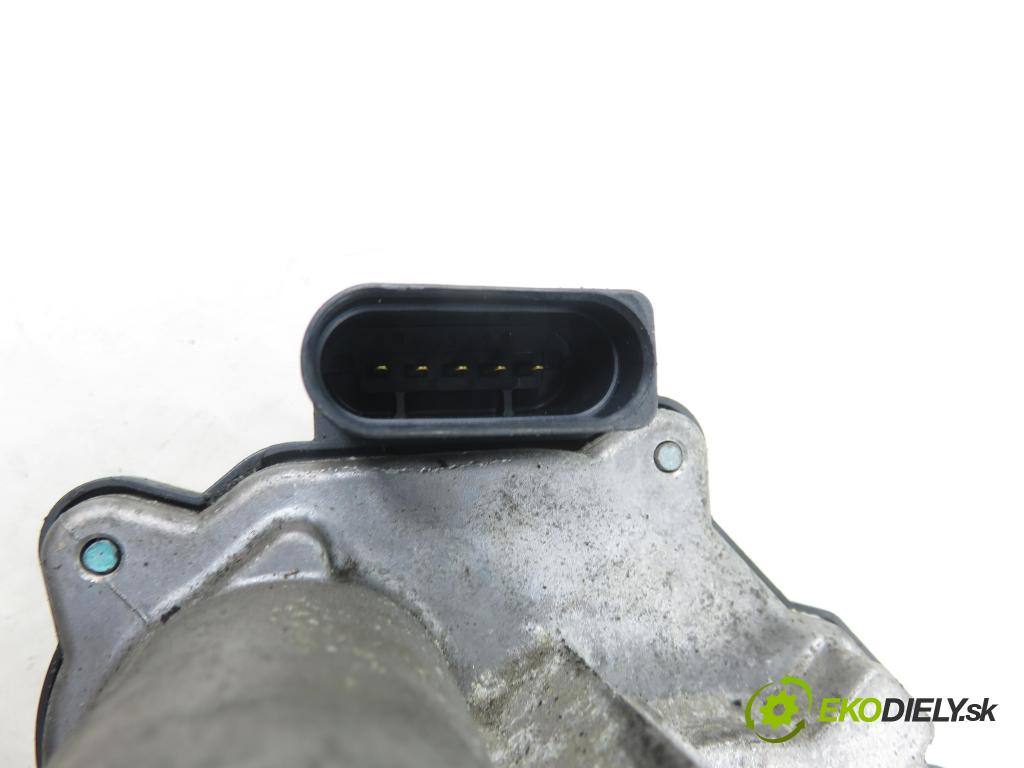 VW PASSAT B6 Variant (3C5) KOMBI 2009 125,00 2.0 TDI - CBBB 1968,00 Nastavovač zvod, potrubie A2C92454100 ; A2C59506246 (Motorček ostatné)