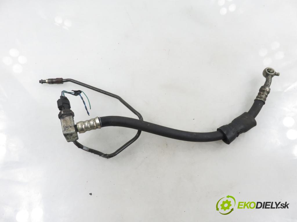 NISSAN PRIMERA (P12) LIFTBACK 2004 85,00 1.8 - QG18DE 1769,00 rúrka / Rúra servočerpadlo