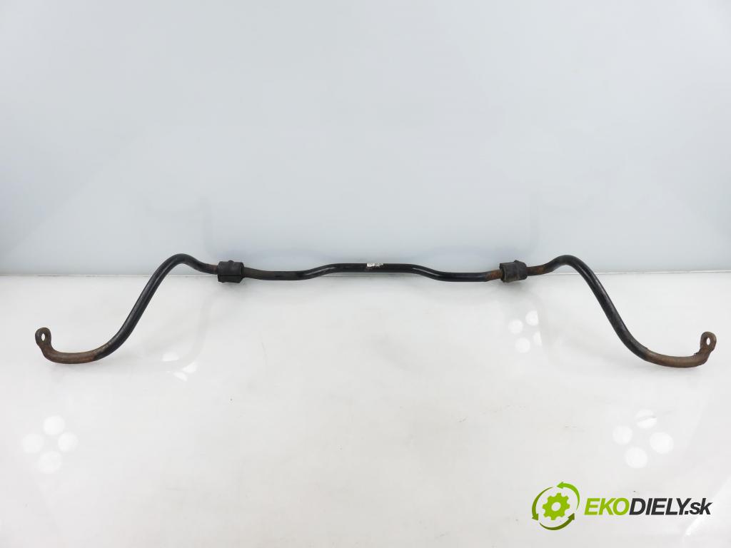 OPEL CORSA C (X01) HB 2001 43,00 1.0 12V 58 - Z 10 XE 973,00 TYČ: stabilizátora predný 