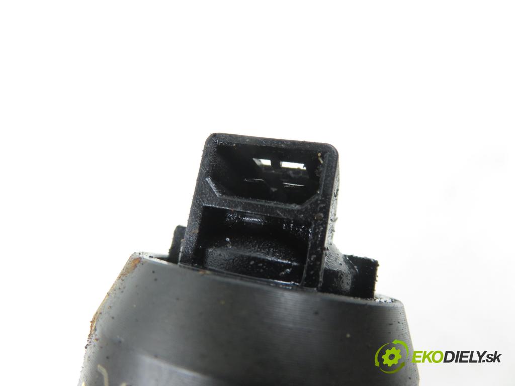 VW PASSAT B5.5 (3B3) SEDAN 2002 74,00 1.9 TDI PD 101 - AVB 1896,00 Vstrekovač 038130073AJ ; 04147320037 (Vstrekovač paliva)