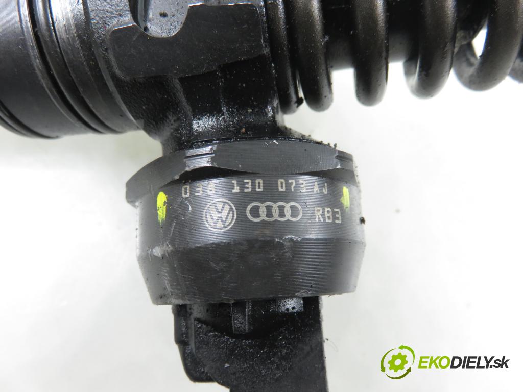 VW PASSAT B5.5 (3B3) SEDAN 2002 74,00 1.9 TDI PD 101 - AVB 1896,00 Vstrekovač 038130073AJ ; 0414720037 (Vstrekovač paliva)