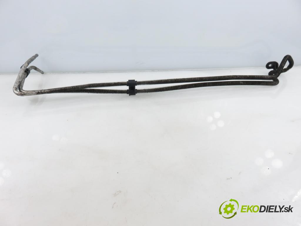 AUDI A6 (4F2, C6) SEDAN 2004 165,00 3.0 TDI quattro - BMK 2967,00 Chladič servočerpadlo 4F0422885E