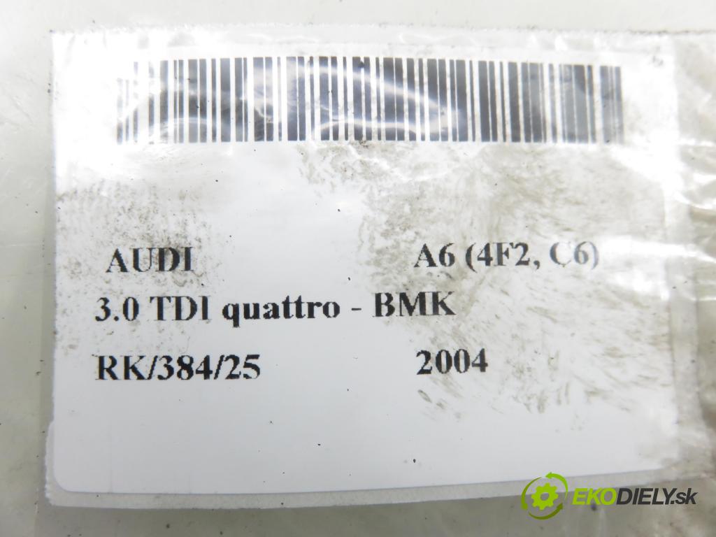AUDI A6 (4F2, C6) SEDAN 2004 165,00 3.0 TDI quattro - BMK 2967,00 Chladič servočerpadlo 4F0422885E