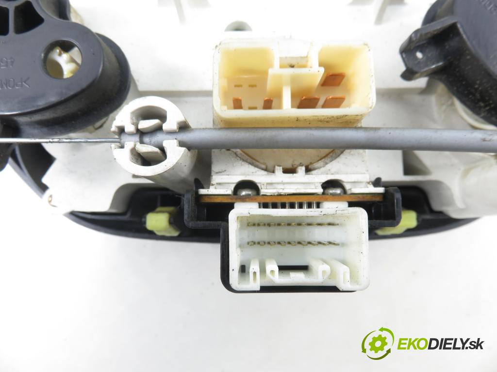 TOYOTA RAV 4 II (_A2_) SUV 2002 85,00 2.0 D-4D 4WD 116 - 1CD-FTV 1995,00 Panel topení KLIMATIZACE: 5590042150