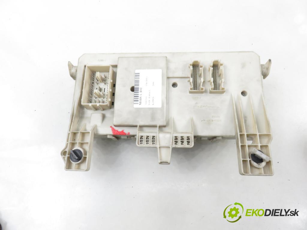 VOLVO V50 (MW) KOMBI 2006 80,00 1.6 D - 109  D 4164 T 1560,00 MODUL BSI 30728906