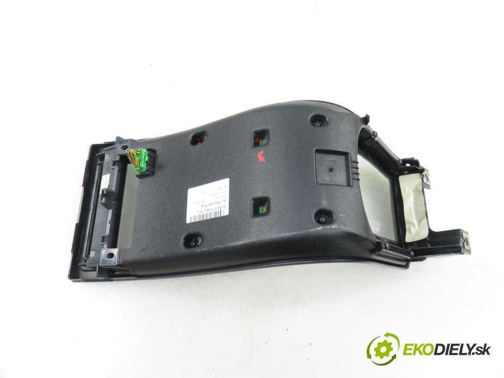 VOLVO V50 (MW) KOMBI 2006 80,00 1.6 D - 109  D 4164 T 1560,00 Panel kúrenia KLIMATRONIK 8650702